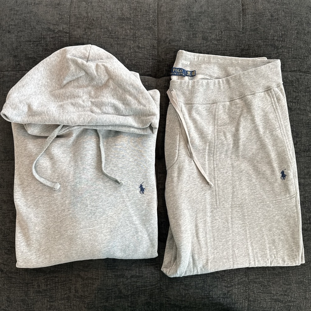 Grey/Black Polo Ralph Lauren set with matching hoodie & pants. Top 3X Pants 2X.